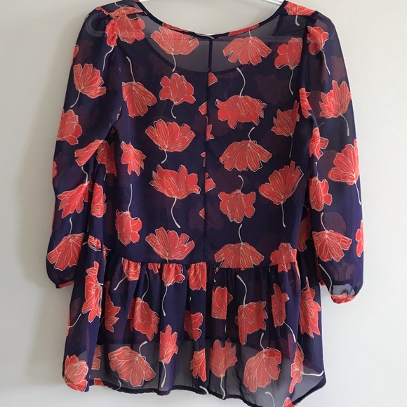 Floral blouse - Picture 3 of 3